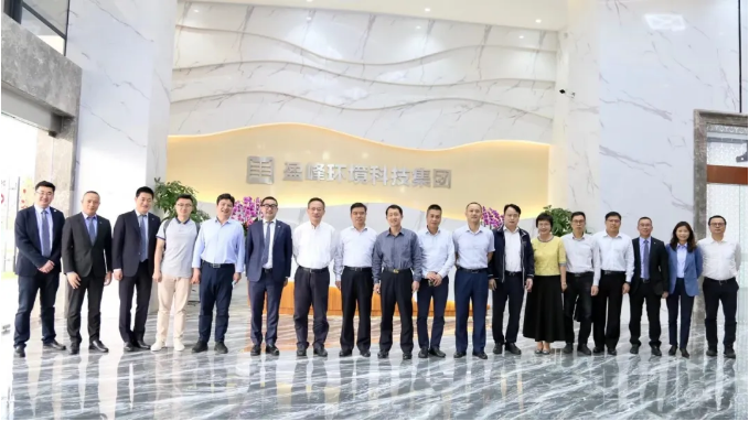 中国环境监测总站及省市区领导一行莅临HTH.COM华体会环境调研指导